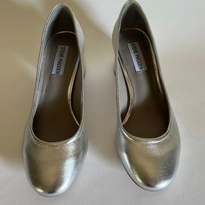 Steve Madden Silver Leaf Square Heel Liw Pumps 7.5